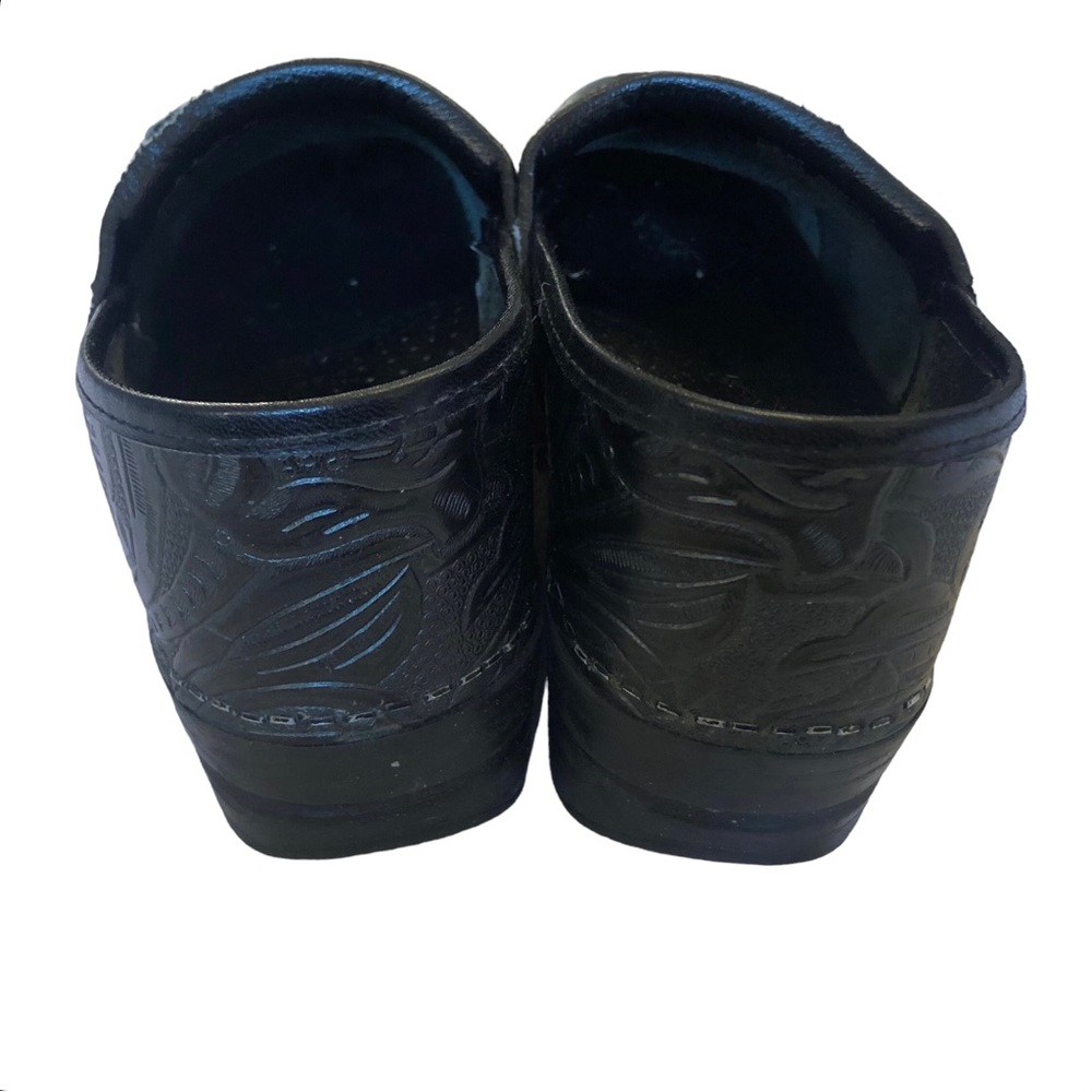 Dansko Black Leather Embossed Shoes size 39 (8.5) - Picture 7 of 10